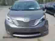 2017 Toyota Sienna XLE z VIN 5TDDZ3DC4HS186390, wystawiony jako IAAI lot #39200075 z przebiegiem 68 156 mil mil oraz . Historia ofert i sprzedaży dostępna na DreamBid. Obrazek 11.