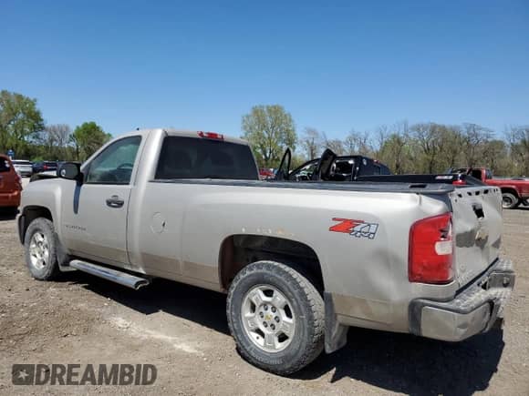 2009 Chevrolet Silverado 1500 with VIN 1GCEK24099Z237813, listed as a Copart auction lot 54860645 with 107,525 mi miles and Salvage title. Bid and sale history available at DreamBid. Image 2.