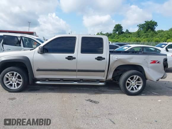 2006 Chevrolet Colorado 3LT с VIN 1GCDS136268182408, выставлен на аукционе IAAI как лот 42492420 с пробегом 284 568 миль миль и . История ставок и продаж доступна на DreamBid. Изображение 14.