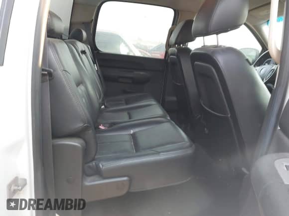 2011 GMC Sierra 1500 SLE z VIN 3GTP2VE35BG224680, wystawiony jako IAAI lot #43356809 z przebiegiem 744 412 mil mil oraz . Historia ofert i sprzedaży dostępna na DreamBid. Obrazek 8.