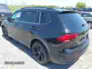 2024 Volkswagen Tiguan SE R-Line Black с VIN 3VV8B7AX8RM217275, выставлен на аукционе IAAI как лот 42241098 с пробегом 75 миль миль и . История ставок и продаж доступна на DreamBid. Изображение 3.