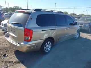 2008 Hyundai Entourage GLS z VIN KNDMC233186046598, wystawiony jako IAAI lot #43331431 z przebiegiem 165 660 mil mil oraz . Historia ofert i sprzedaży dostępna na DreamBid. Obrazek 4.