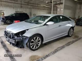 2014 Hyundai Sonata SE z VIN 5NPEC4AC2EH895059, wystawiony jako Copart lot #69556305 z przebiegiem 139 283 mil mil oraz Szkoda całkowita • Salvage title. Historia ofert i sprzedaży dostępna na DreamBid. Obrazek 1.