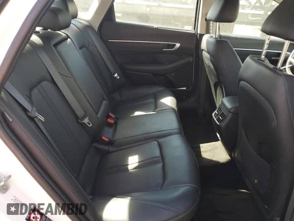 2021 Hyundai Sonata Limited с VIN KMHL54JJ2MA021635, выставлен на аукционе Copart как лот 82174955 с пробегом 72 301 миль миль и Списание • Salvage title. История ставок и продаж доступна на DreamBid. Изображение 10.