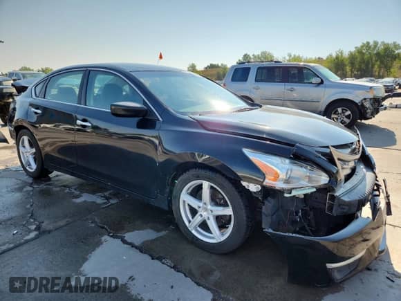 2015 Nissan Altima SV z VIN 1N4AL3AP8FC123311, wystawiony jako Copart lot #70855825 z przebiegiem 147 284 mil mil oraz Szkoda całkowita • Salvage title. Historia ofert i sprzedaży dostępna na DreamBid. Obrazek 4.