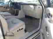 2004 Cadillac Escalade with VIN 1GYEC63T94R243405, listed as a IAAI auction lot 42531822 with 136,777 mi miles and . Bid and sale history available at DreamBid. Image 5.