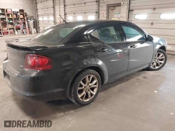 2012 Dodge Avenger R/T z VIN 1C3CDZBG0CN177126, wystawiony jako IAAI lot #41476713 z przebiegiem 162 432 mil mil oraz . Historia ofert i sprzedaży dostępna na DreamBid. Obrazek 4.