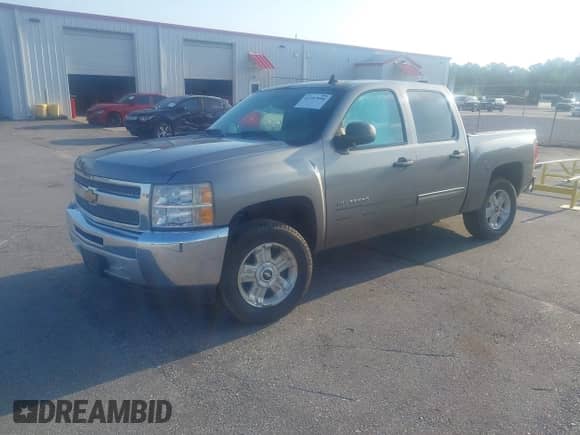2013 Chevrolet Silverado 1500 LS z VIN 3GCPCREA7DG311647, wystawiony jako IAAI lot #42787890 z przebiegiem 147 389 mil mil oraz . Historia ofert i sprzedaży dostępna na DreamBid. Obrazek 17.