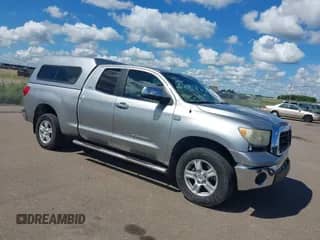 2007 Toyota Tundra SR5 с VIN 5TBBT54187S453413, выставлен на аукционе IAAI как лот 42744550 с пробегом 244 262 миль миль и . История ставок и продаж доступна на DreamBid. Изображение 1.