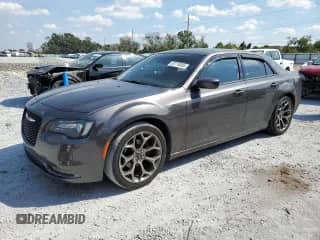 2015 Chrysler 300 S с VIN 2C3CCABG7FH908765, выставлен на аукционе Copart как лот 82719585 с пробегом 155 467 миль миль и Чистый • Clean title. История ставок и продаж доступна на DreamBid. Изображение 1.