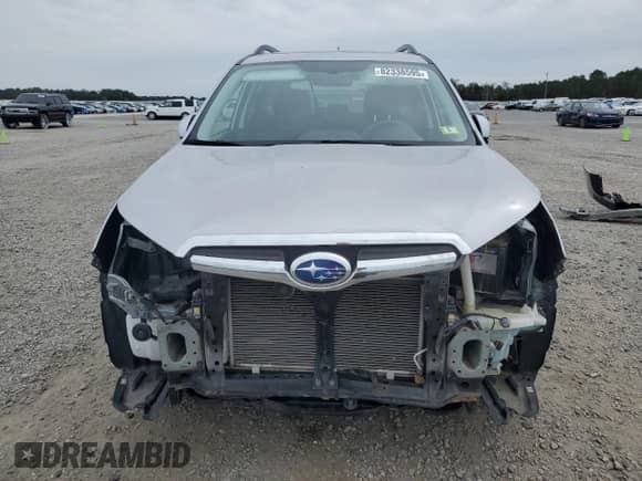 2015 Subaru Forester Premium z VIN JF2SJADCXFH447026, wystawiony jako Copart lot #82338595 z przebiegiem 114 037 mil mil oraz Szkoda całkowita • Salvage title. Historia ofert i sprzedaży dostępna na DreamBid. Obrazek 5.