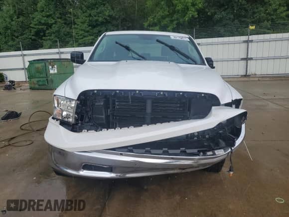2023 Ram 1500 Tradesman z VIN 1C6RR7FT5PS527822, wystawiony jako Copart lot #67057145 z przebiegiem 42 566 mil mil oraz Czysty tytuł • Clean title. Historia ofert i sprzedaży dostępna na DreamBid. Obrazek 5.