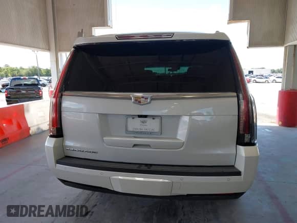 2020 Cadillac Escalade ESV Platinum с VIN 1GYS3KKJ5LR105337, выставлен на аукционе IAAI как лот 42777193 с пробегом Не указан миль и . История ставок и продаж доступна на DreamBid. Изображение 16.