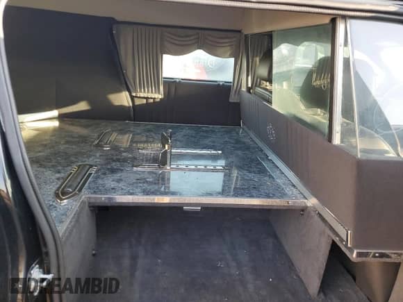 2006 Cadillac DTS Professional с VIN 1GEEH06Y66U500930, выставлен на аукционе Copart как лот 81100675 с пробегом 50 098 миль миль и Чистый • Clean title. История ставок и продаж доступна на DreamBid. Изображение 10.