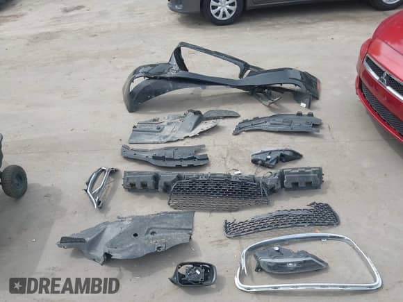 2019 Chrysler 300 Limited с VIN 2C3CCAEG1KH555817, выставлен на аукционе IAAI как лот 42795841 с пробегом 69 534 миль миль и . История ставок и продаж доступна на DreamBid. Изображение 11.