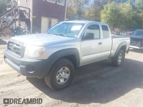2008 Toyota Tacoma с VIN 5TEUU42N38Z524535, выставлен на аукционе IAAI как лот 43470462 с пробегом 117 820 миль миль и . История ставок и продаж доступна на DreamBid. Изображение 17.
