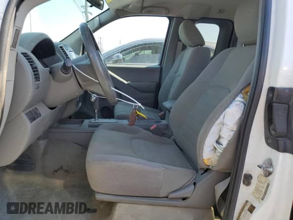 2018 Nissan Frontier S z VIN 1N6BD0CT8JN745051, wystawiony jako Copart lot #70063655 z przebiegiem Nie podano mil oraz Szkoda całkowita • Salvage title. Historia ofert i sprzedaży dostępna na DreamBid. Obrazek 7.