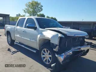 2013 GMC Sierra 1500 Denali z VIN 3GTP2XE24DG345268, wystawiony jako IAAI lot #43357777 z przebiegiem 168 765 mil mil oraz . Historia ofert i sprzedaży dostępna na DreamBid. Obrazek 1.