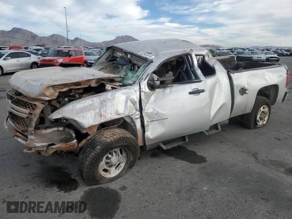 2011 Chevrolet Silverado 2500HD LT with VIN 1GC2KXCG0BZ260191, listed as a Copart auction lot 43340915 with Not provided miles and Salvage title. Bid and sale history available at DreamBid. Image 1.