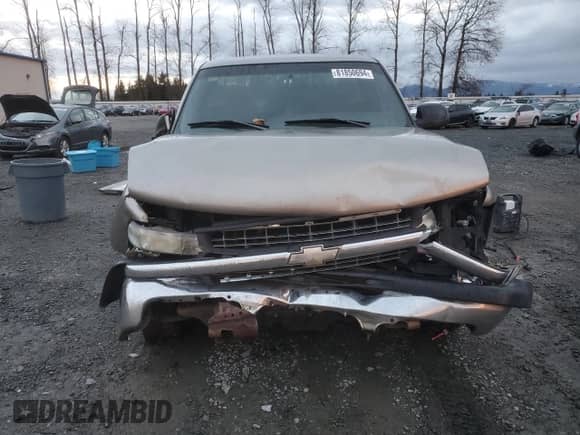 2002 Chevrolet Silverado 1500 LS with VIN 1GCEC14V92Z297910, listed as a Copart auction lot 81850694 with Not provided miles and Salvage title. Bid and sale history available at DreamBid. Image 5.