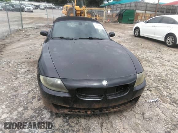2008 BMW Z4 3.0i с VIN 4USBU33578LW74849, выставлен на аукционе IAAI как лот 42378041 с пробегом 181 213 миль миль и . История ставок и продаж доступна на DreamBid. Изображение 12.