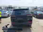 2025 Jeep Grand Cherokee Altitude X z VIN 1C4RJKAGXS8665598, wystawiony jako IAAI lot #43060946 z przebiegiem 4 059 mil mil oraz . Historia ofert i sprzedaży dostępna na DreamBid. Obrazek 17.