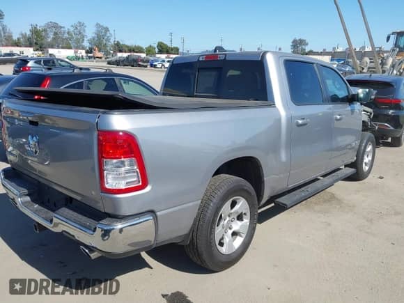 2022 Ram 1500 Big Horn с VIN 1C6RREFT3NN464154, выставлен на аукционе IAAI как лот 42407401 с пробегом 60 851 миль миль и . История ставок и продаж доступна на DreamBid. Изображение 4.