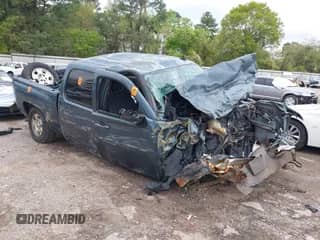 2008 Chevrolet Silverado 1500 2LT с VIN 2GCEC13J681167132, выставлен на аукционе IAAI как лот 39027524 с пробегом Не указан миль и . История ставок и продаж доступна на DreamBid. Изображение 1.