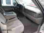 2005 Chevrolet Avalanche LS с VIN 3GNEC12Z95G115267, выставлен на аукционе IAAI как лот 41832134 с пробегом 223 690 миль миль и . История ставок и продаж доступна на DreamBid. Изображение 5.