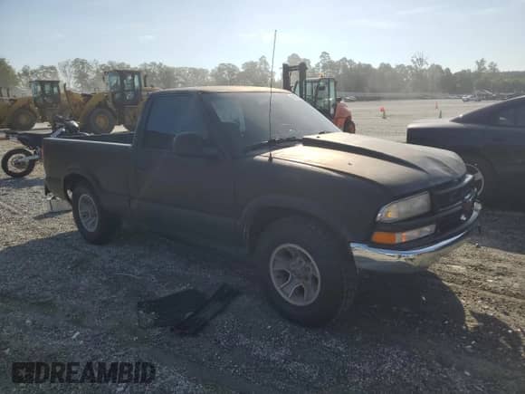 1995 Chevrolet S-10 с VIN 1GCCS1441SK223116, выставлен на аукционе Copart как лот 60115005 с пробегом 146 311 миль миль и На запчасти • Non repairable. История ставок и продаж доступна на DreamBid. Изображение 4.