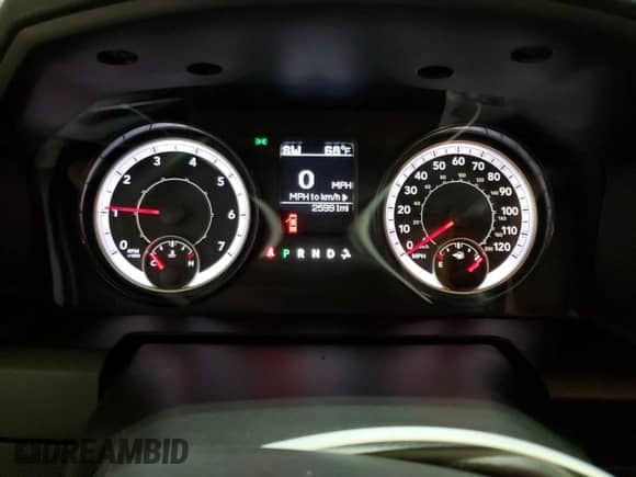 2024 Ram 1500 SLT z VIN 1C6RR7GGXRS156550, wystawiony jako Copart lot #80173395 z przebiegiem 25 991 mil mil oraz Czysty tytuł • Clean title. Historia ofert i sprzedaży dostępna na DreamBid. Obrazek 9.