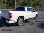 2019 Toyota Tundra SR5 с VIN 5TFAY5F10KX794700, выставлен на аукционе IAAI как лот 43403599 с пробегом 95 983 миль миль и . История ставок и продаж доступна на DreamBid. Изображение 4.