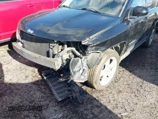 2014 Jeep Compass Latitude с VIN 1C4NJCEA1ED754417, выставлен на аукционе IAAI как лот 43165684 с пробегом 110 213 миль миль и . История ставок и продаж доступна на DreamBid. Изображение 1.