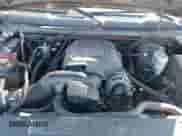 2008 Chevrolet Silverado 1500 1LT z VIN 2GCEC13JX81163391, wystawiony jako IAAI lot #43530781 z przebiegiem 204 330 mil mil oraz . Historia ofert i sprzedaży dostępna na DreamBid. Obrazek 10.