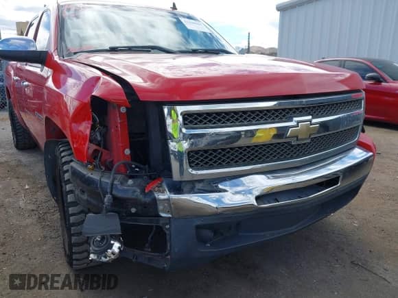 2011 Chevrolet Silverado 1500 LT with VIN 3GCPCSE05BG350412, listed as a IAAI auction lot 43350965 with 159,023 mi miles and . Bid and sale history available at DreamBid. Image 6.