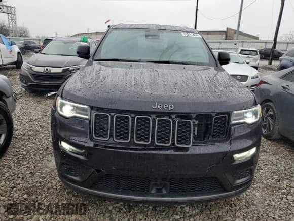 2018 Jeep Grand Cherokee Overland with VIN 1C4RJFCT3JC268599, listed as a Copart auction lot 85242404 with 58,018 mi miles and Salvage title. Bid and sale history available at DreamBid. Image 5.
