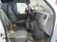 2011 Ford Econoline Cargo Commercial с VIN 1FTNE1EW1BDA17119, выставлен на аукционе IAAI как лот 42747175 с пробегом 151 830 миль миль и . История ставок и продаж доступна на DreamBid. Изображение 5.