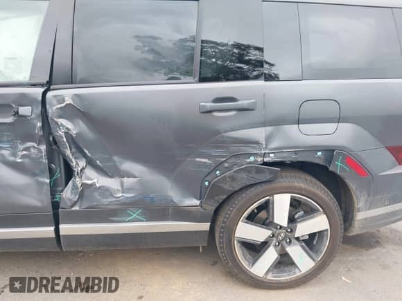 2025 Hyundai Santa Fe Limited с VIN 5NMP34G11SH051375, выставлен на аукционе IAAI как лот 42419071 с пробегом 1 339 миль миль и . История ставок и продаж доступна на DreamBid. Изображение 18.