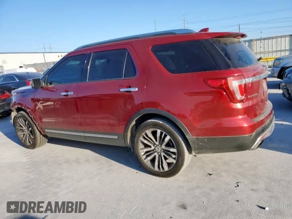 2017 Ford Explorer Platinum с VIN 1FM5K8HTXHGD54152, выставлен на аукционе Copart как лот 85469345 с пробегом 135 816 миль миль и Списание • Salvage title. История ставок и продаж доступна на DreamBid. Изображение 2.