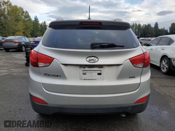 2015 Hyundai Tucson SE с VIN KM8JUCAG4FU999595, выставлен на аукционе Copart как лот 84819305 с пробегом 157 926 миль миль и Списание • Salvage title. История ставок и продаж доступна на DreamBid. Изображение 6.