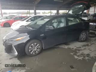 2022 Toyota Prius LE with VIN JTDKAMFPXN3211195, listed as a Copart auction lot 81422155 with 34,326 mi miles and Salvage title. Bid and sale history available at DreamBid. Image 1.