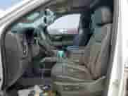 2020 Chevrolet Silverado 1500 RST z VIN 3GCUYEED7LG284455, wystawiony jako Copart lot #70129605 z przebiegiem 73 082 mil mil oraz Szkoda całkowita • Salvage title. Historia ofert i sprzedaży dostępna na DreamBid. Obrazek 7.