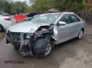 2013 Toyota Camry LE z VIN 4T1BD1FK2DU069763, wystawiony jako IAAI lot #43414989 z przebiegiem 70 738 mil mil oraz . Historia ofert i sprzedaży dostępna na DreamBid. Obrazek 18.