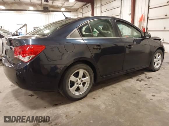 2014 Chevrolet Cruze 1LT with VIN 1G1PC5SB5E7476981, listed as a IAAI auction lot 43170700 with 152,644 mi miles and . Bid and sale history available at DreamBid. Image 4.