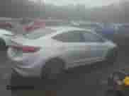 2018 Hyundai Elantra SE z VIN 5NPD74LF7JH394377, wystawiony jako Copart lot #80577335 z przebiegiem 101 915 mil mil oraz Szkoda całkowita • Salvage title. Historia ofert i sprzedaży dostępna na DreamBid. Obrazek 3.