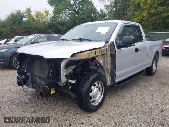 2017 Ford F-150 XL с VIN 1FTEX1C89HKD77872, выставлен на аукционе IAAI как лот 43360742 с пробегом 139 137 миль миль и . История ставок и продаж доступна на DreamBid. Изображение 18.