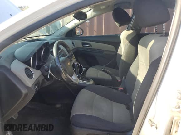 2014 Chevrolet Cruze LS с VIN 1G1PB5SG4E7322969, выставлен на аукционе Copart как лот 81615215 с пробегом 166 067 миль миль и Списание • Salvage title. История ставок и продаж доступна на DreamBid. Изображение 7.