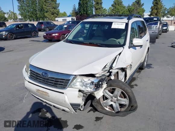 2009 Subaru Forester X with VIN JF2SH63619H758501, listed as a IAAI auction lot 42303581 with 207,078 mi miles and . Bid and sale history available at DreamBid. Image 6.
