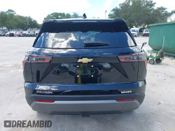 2025 Chevrolet Equinox FWD LT with VIN 3GNAXHEG0SL281587, listed as a IAAI auction lot 42982824 with 996 mi miles and . Bid and sale history available at DreamBid. Image 17.