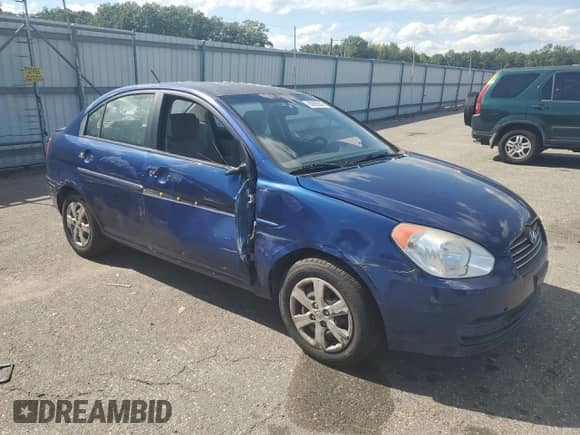 2011 Hyundai Accent GLS z VIN KMHCN4AC0BU593493, wystawiony jako Copart lot #69999845 z przebiegiem 128 388 mil mil oraz Szkoda całkowita • Salvage title. Historia ofert i sprzedaży dostępna na DreamBid. Obrazek 4.
